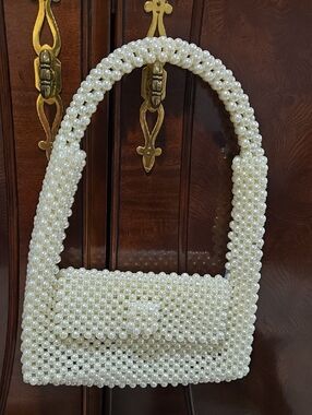Pearl Beaded Shoulder Bag - Ivory